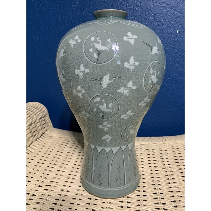 LARGE ANTIQUE KOREAN CELADON PORCELAIN VASE A THOUSAND CRANES 12.5 TALL SIGNED