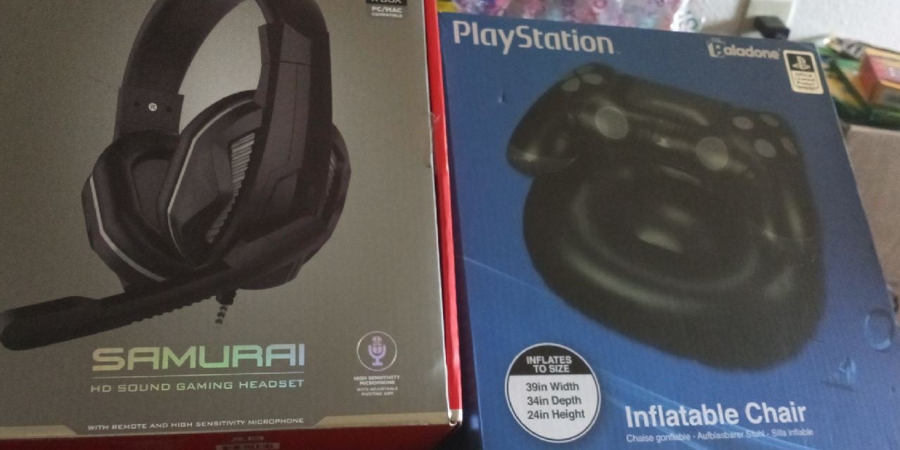 PlayStation 4 inflatable chair and PS4 a
