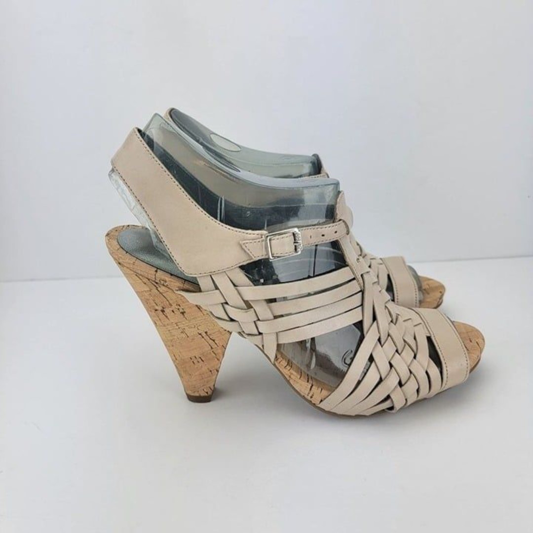 Guess by Marciano Womens Size 8 Light Natural Leather Slingback Pumps GWLAOS