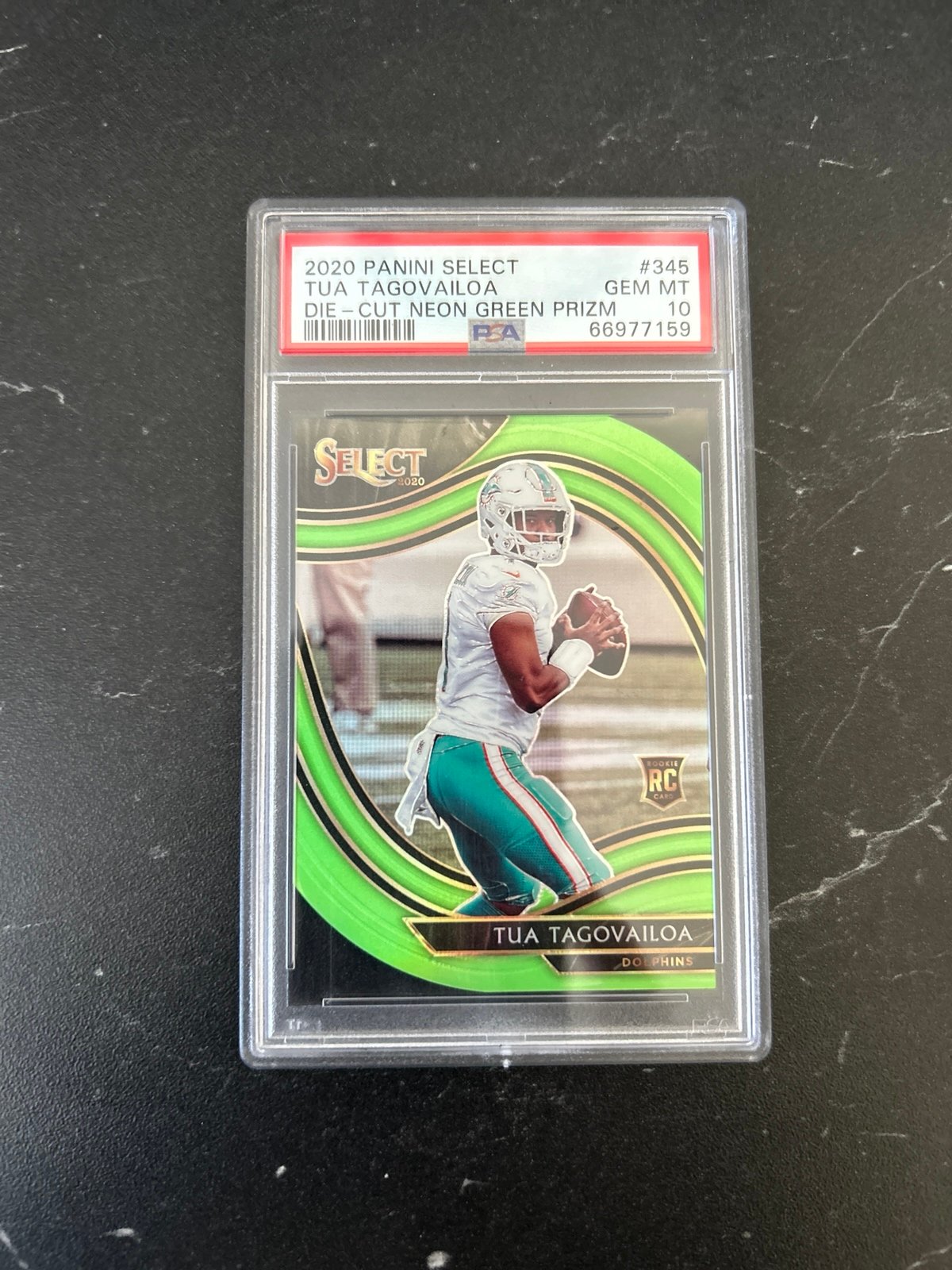 2020 Panini Select Tua Tagovailoa #345 Neon Green Prizm PSA10