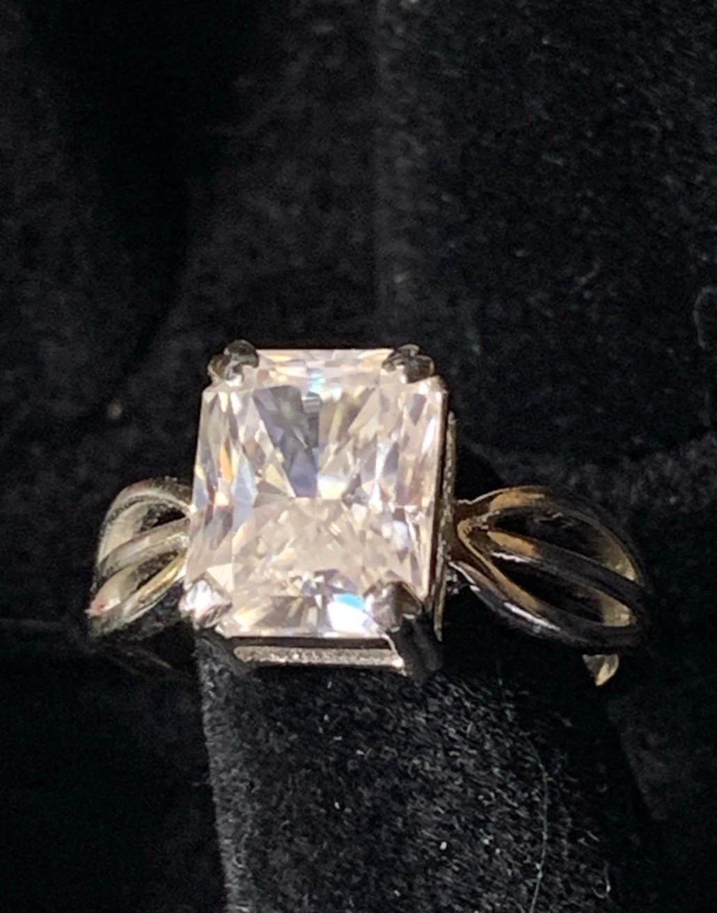 3.15 Ct Radiant Cut Certified White Diamond Solitaire Ring, 925 Silver Size 7
