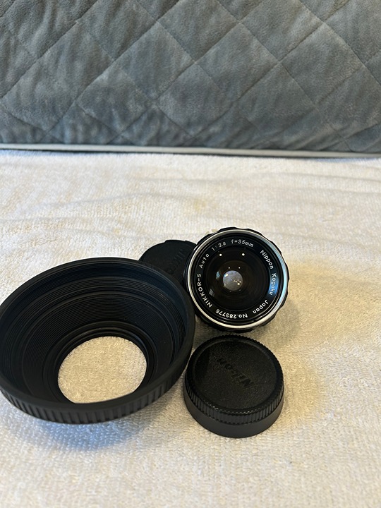 Vintage NIKON NIKKOR-S Auto 2.8 f=35mm Lens & Hood GOOD SHAPE!