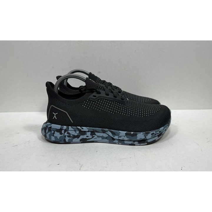 Flux Adapt Runner Black Camo Running Barefoot Shoe Sneaker Womens Size 8