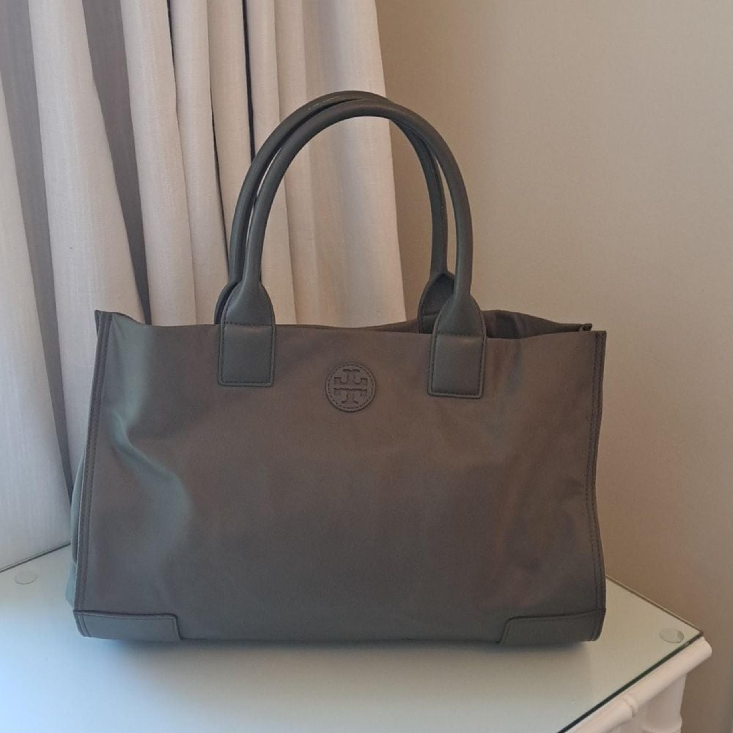 Tory Burch Womens Ella Nylon Army Green Tote/Travel/Weekend Bag 17"x12.5"x5"