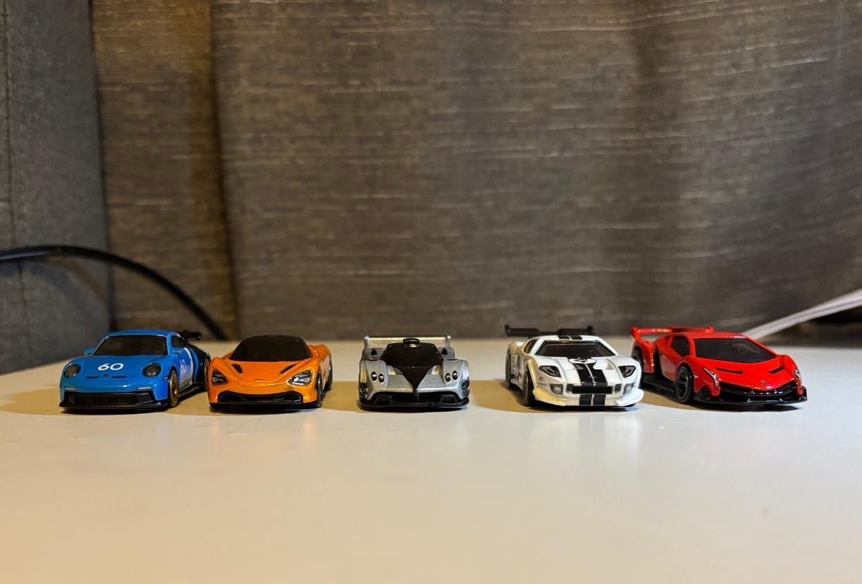 Hot Wheels Premium Car Culture Speed Machines Container Set
