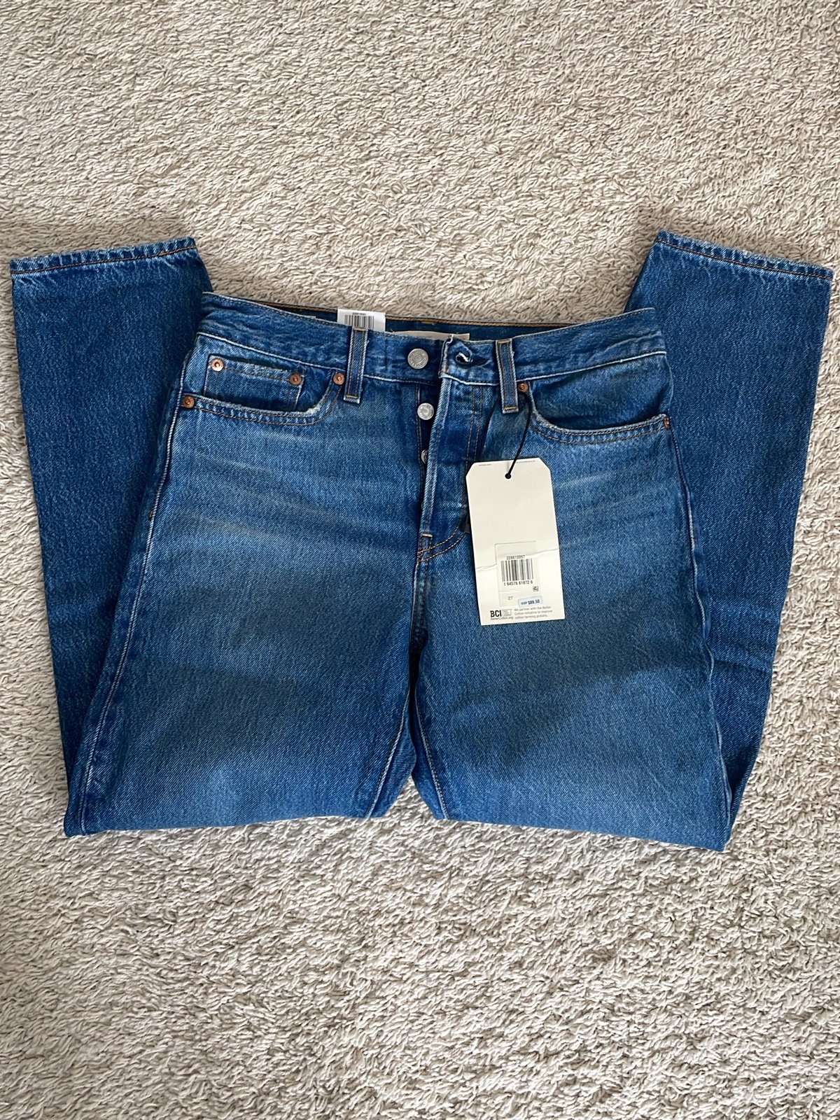 Womens Levi Jeans 27