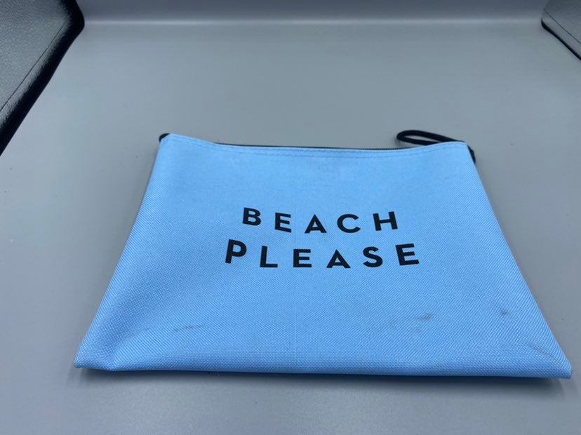 Milly beach please clutch
