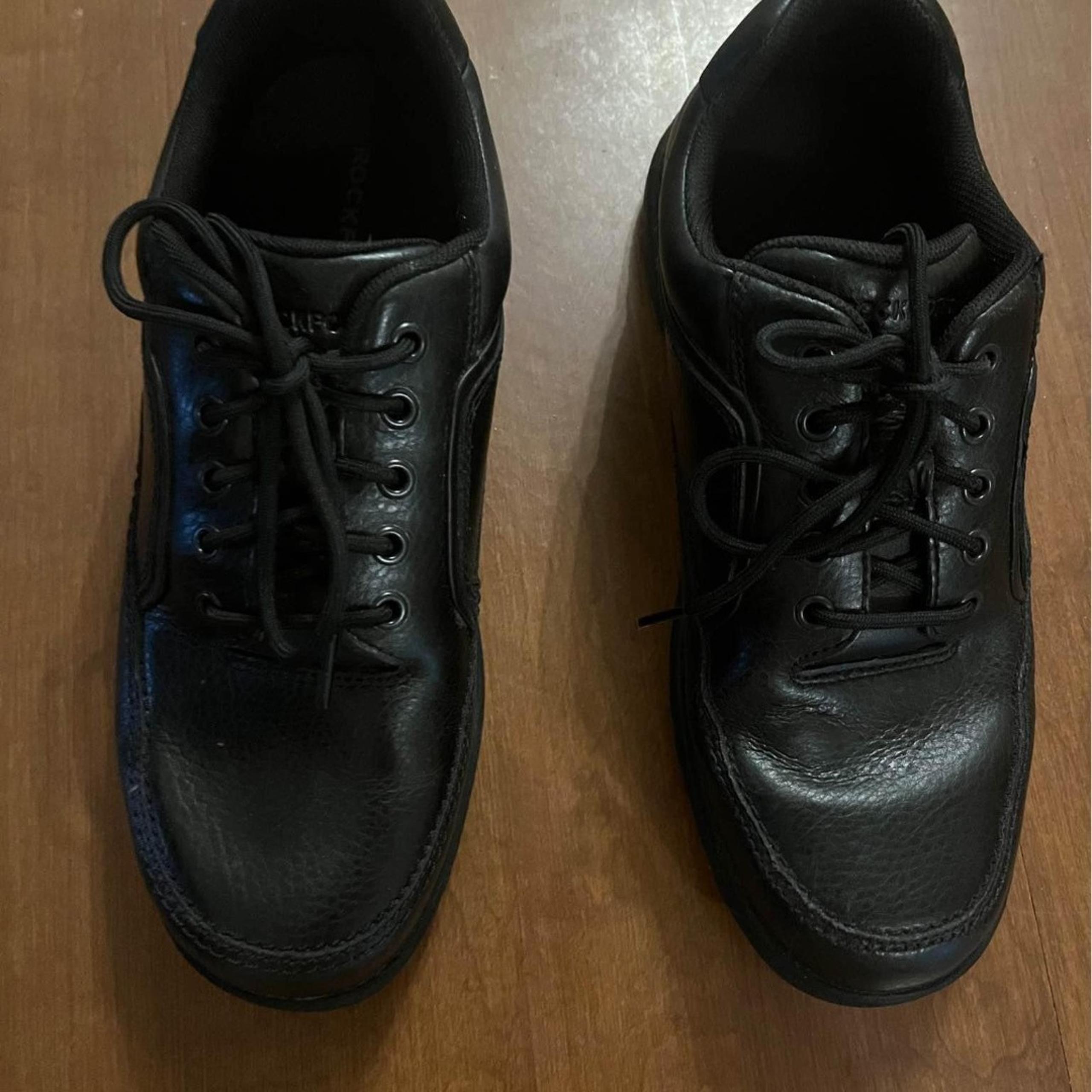 new Rockport mens dress shoes size 10.5