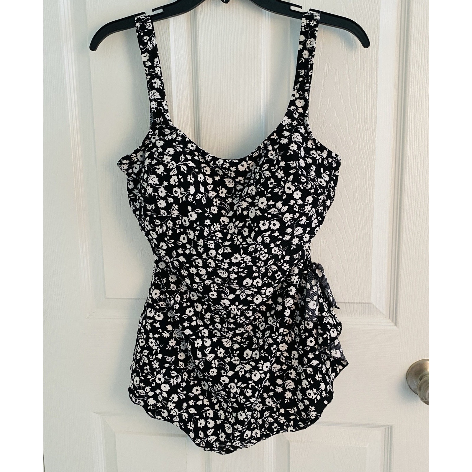 Maxine Of Hollywood Swimsuit Womens 18 Sarong Dress Floral Travel Resort