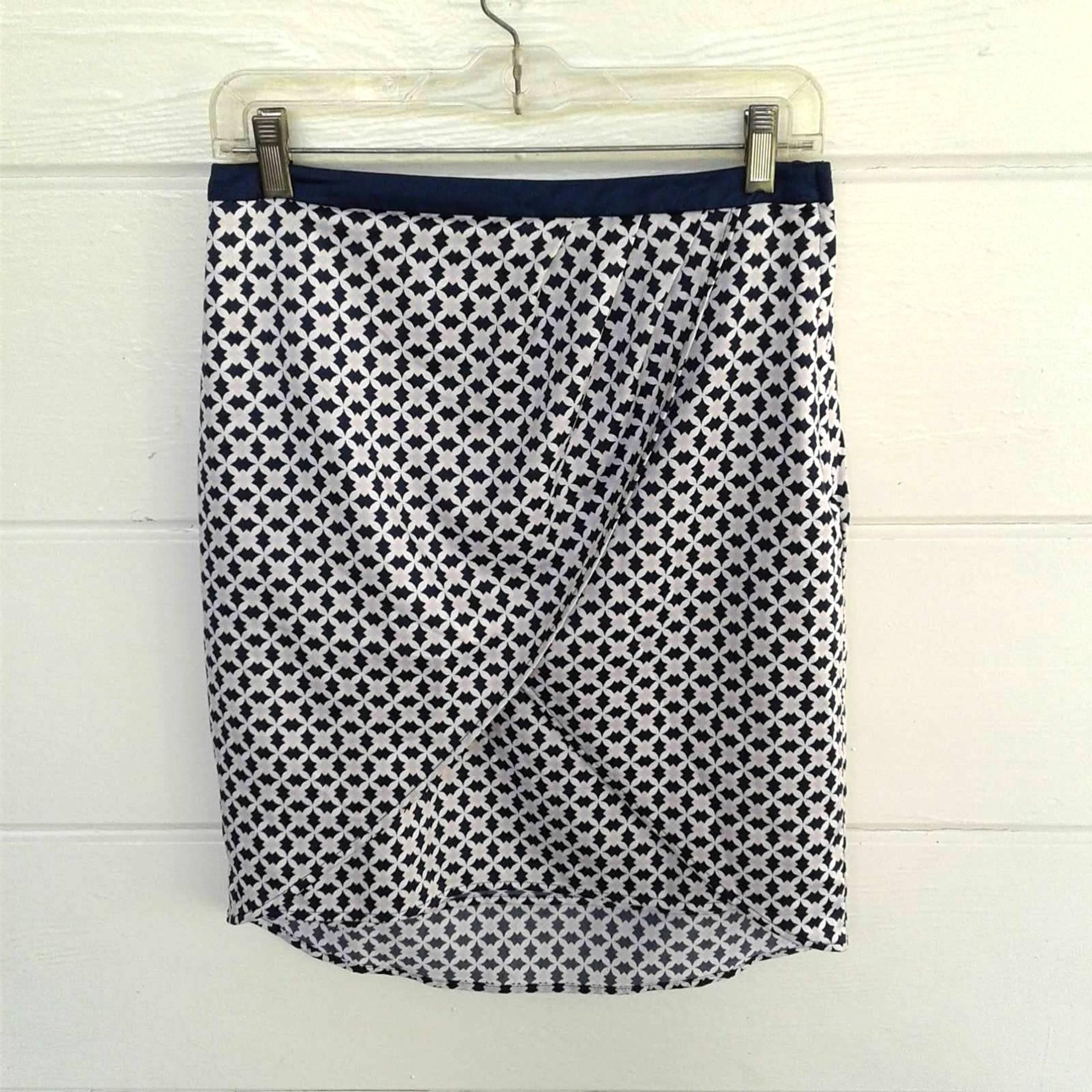 H&M Women's Blue White Skirt High Low Geometric Size 8