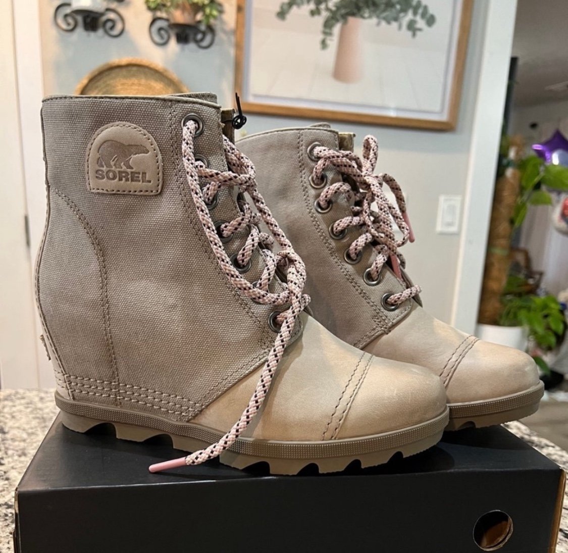 SOREL JOAN OF ARCTIC WEDGE II PDX BOOTIE SIZE 11
