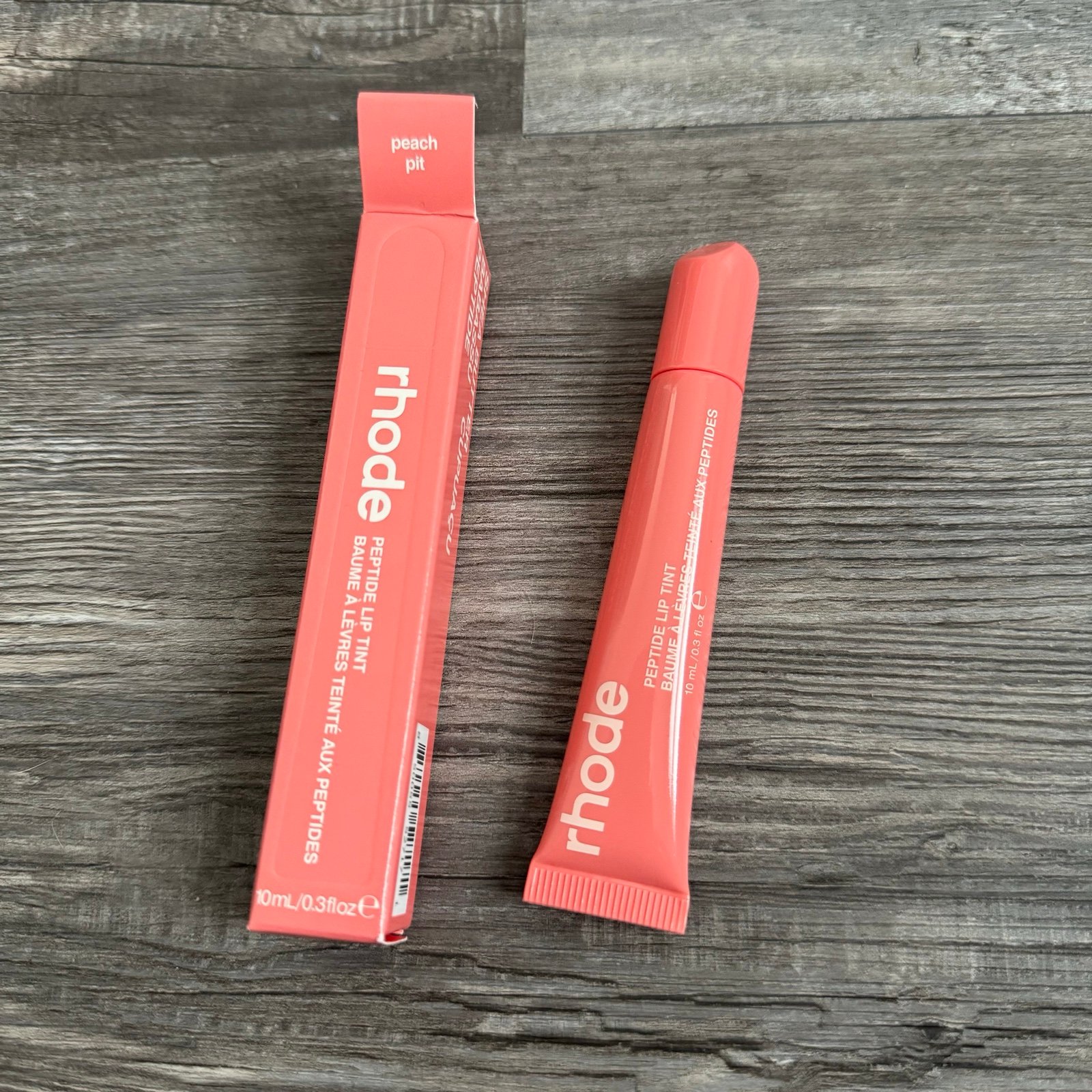 Rhode peptide lip treatment peach pit