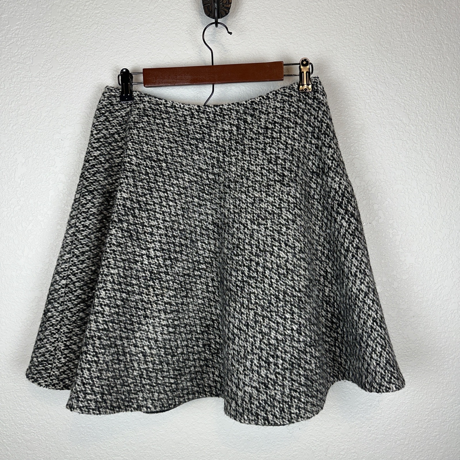 Prada Womens Flare A-Line Gray Wool Tweed Skirt Size US 6/ IT 42 Classic Preppy