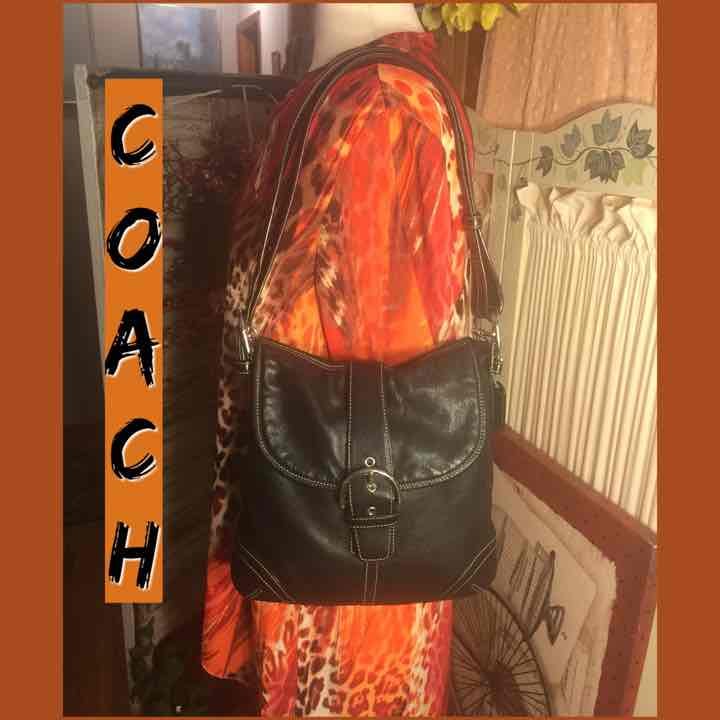 COACH BLACK THICK LEATHER SHOULDER BAG