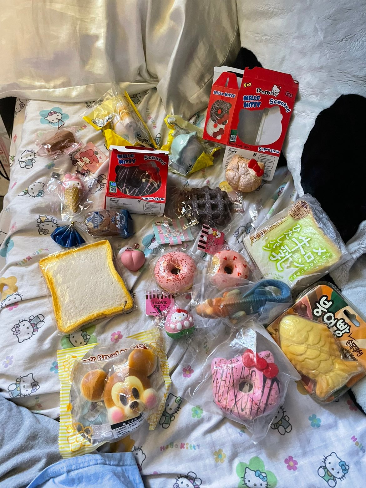 SQUISHY BUNDLE IBLOOM MAKE OFFER