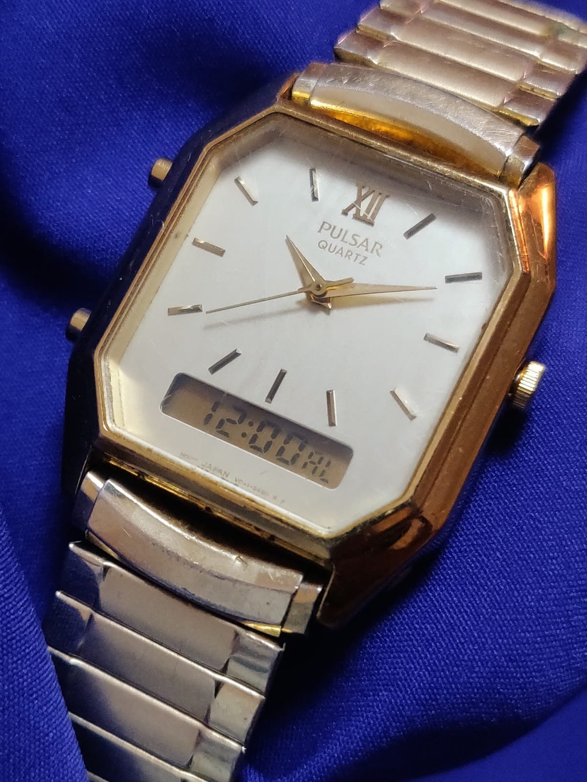 Pulsar by Seiko V041-5270 Ana-Digital Gold Tone Classic Vintage Alarm Chrono Men