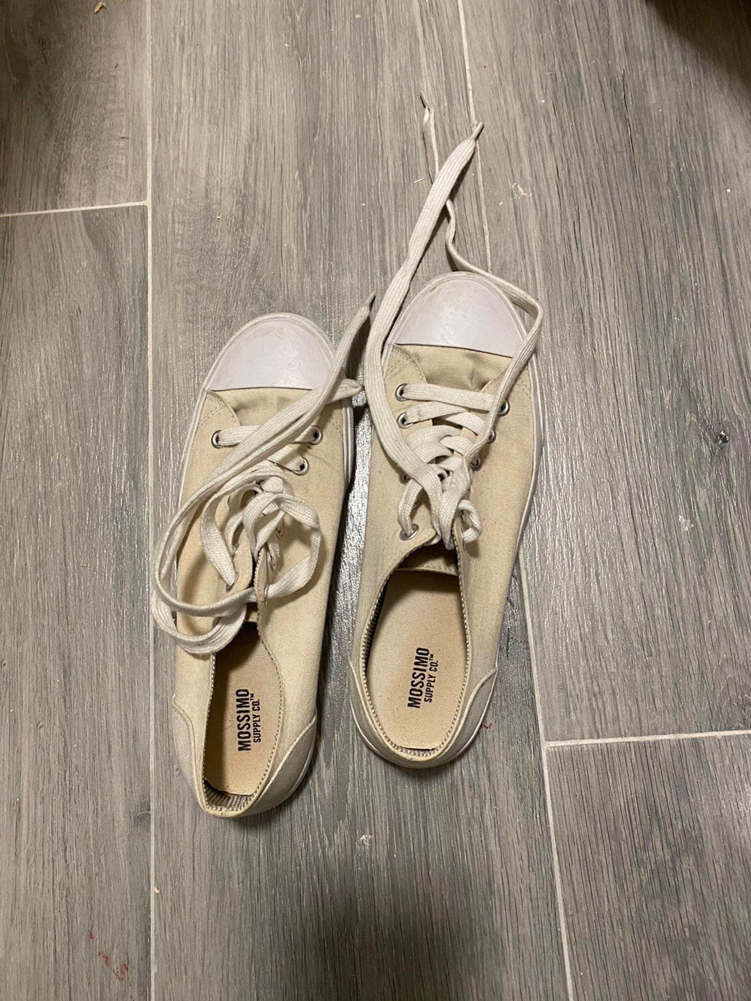 mossimo supply co beige sneakers size 7