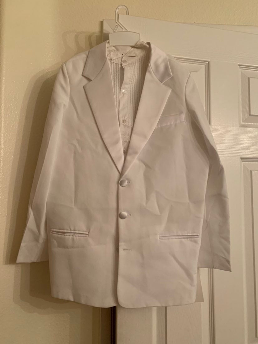 White boys suit size 16