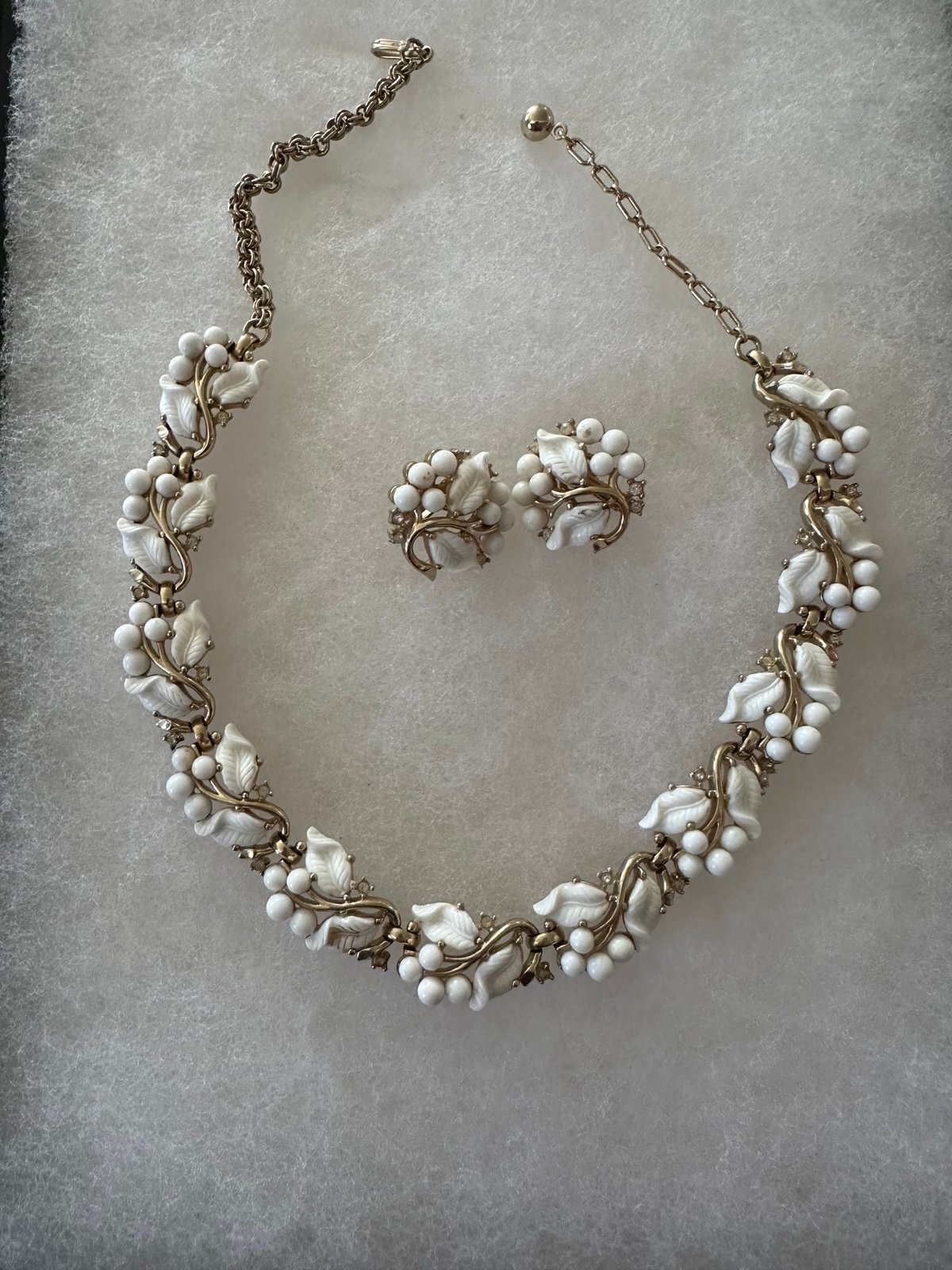 Trifari White Leaves and Berries Necklace Set