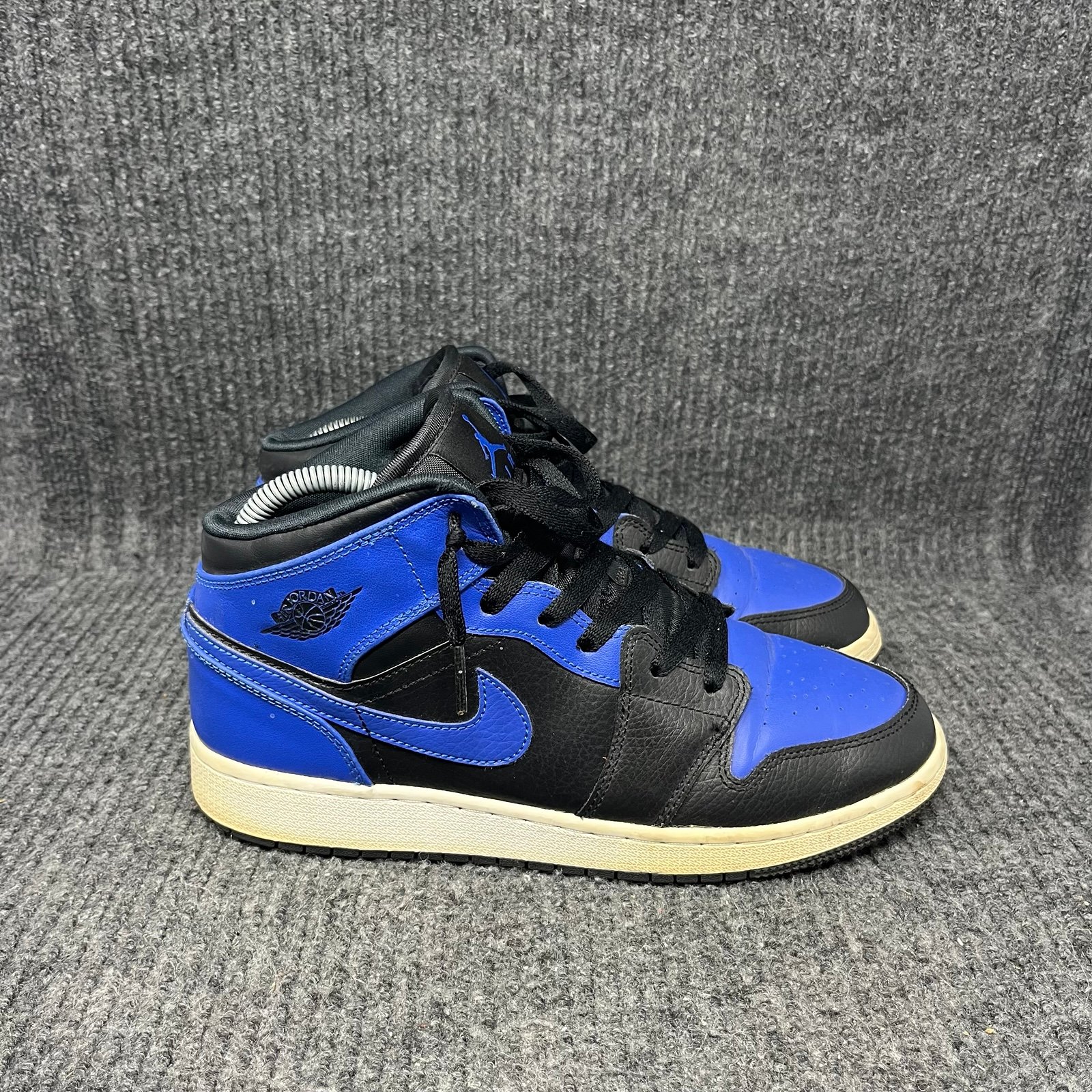 Nike Air Jordan 1 Mid Hyper Royal Blue Black Shoes Women’s 8.5 (7Y) 554725-077