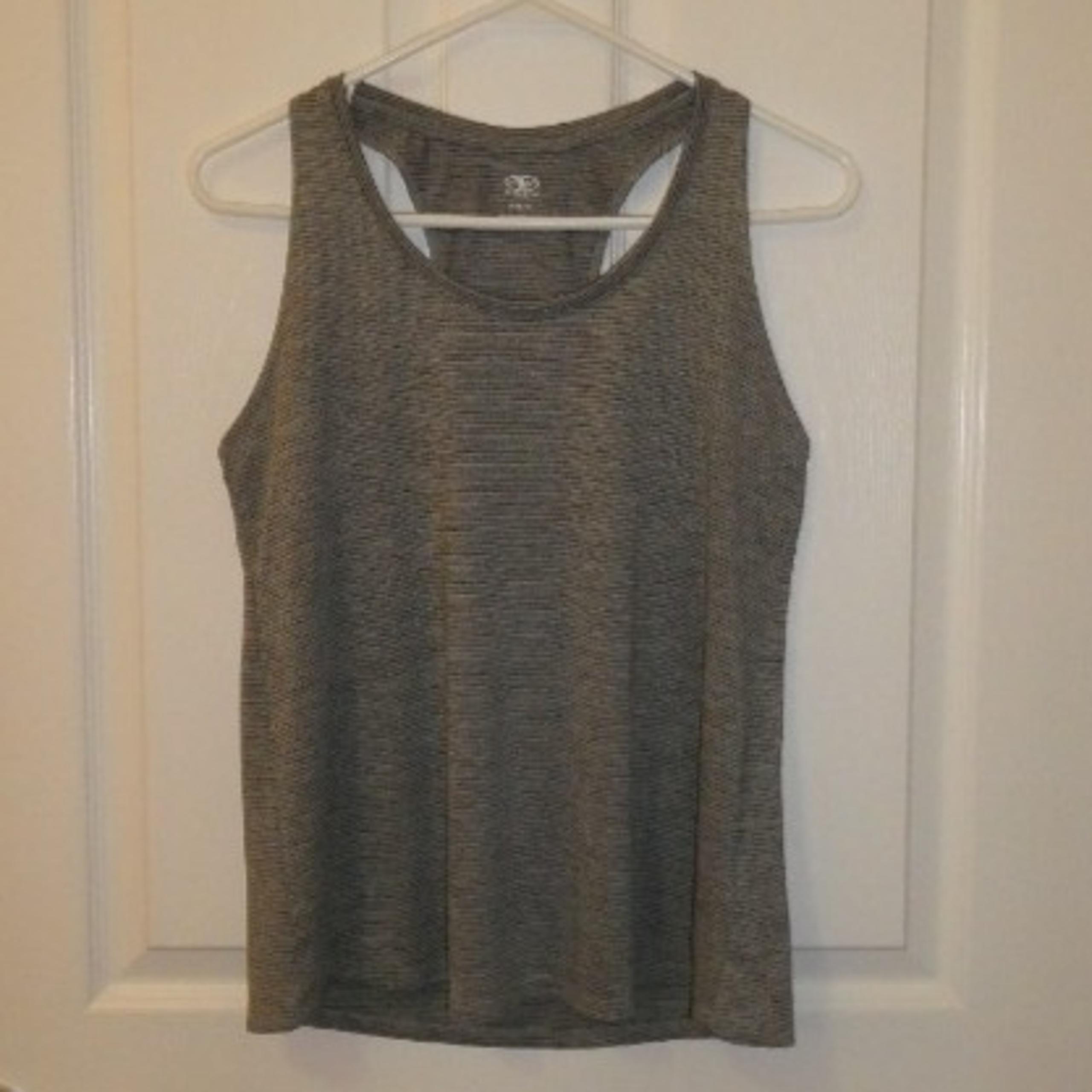Athletic Works Tank Top Women’s Size Medium