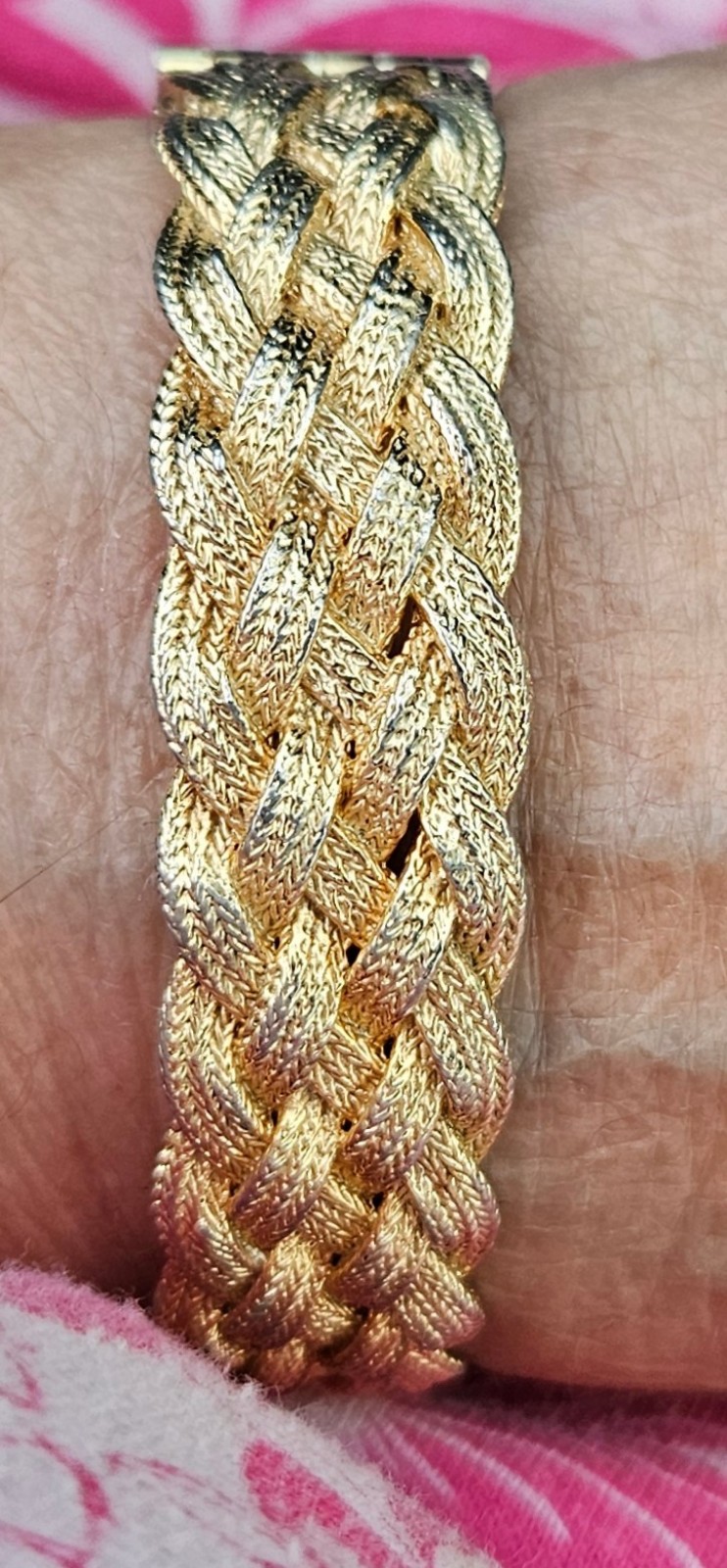 Vintage Napier©️ 3/4 Wide Gold Tone Woven Hinge Bracelet, Safety Chain/Clasp