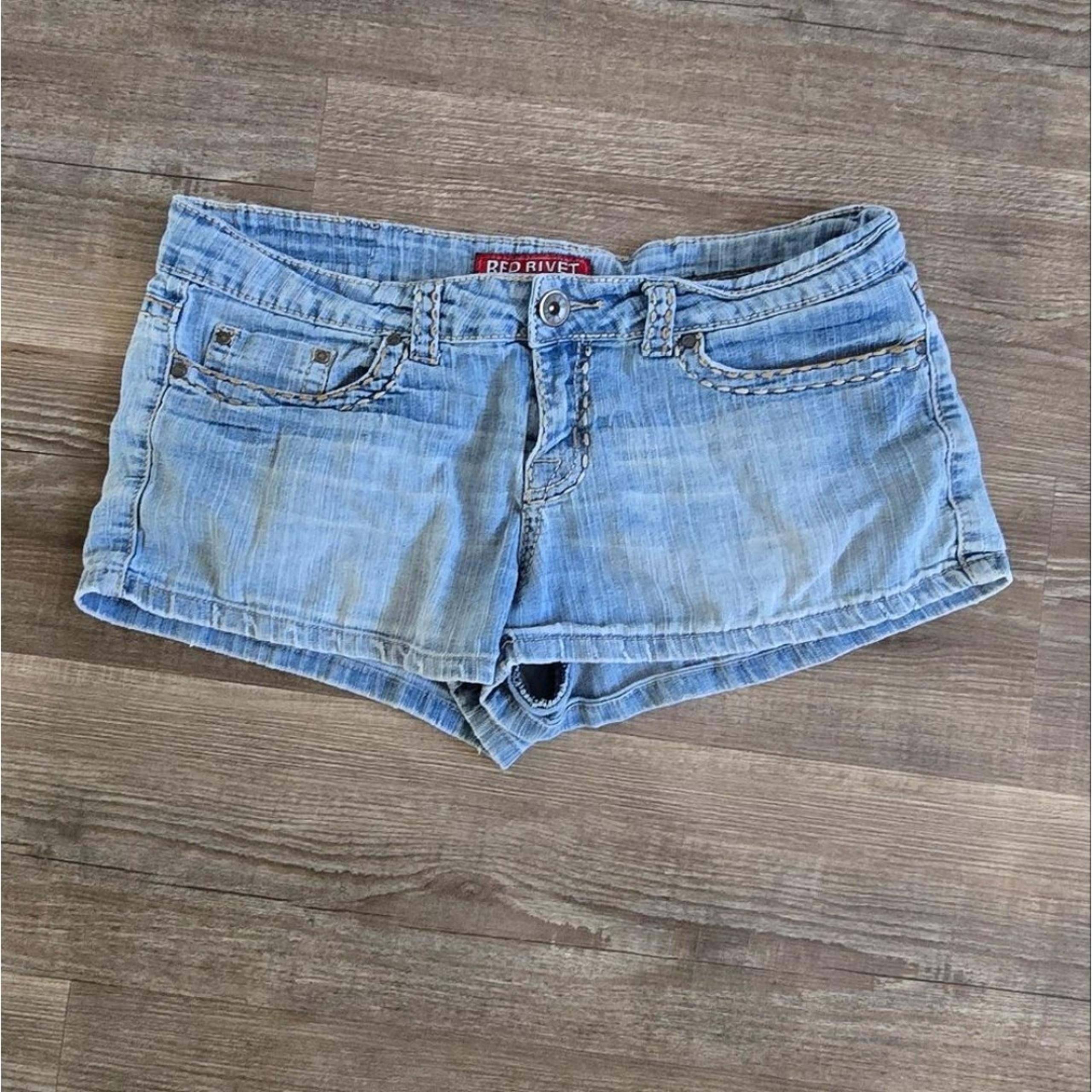 Red Rivet Light Blue Jean Shorts juniors 11