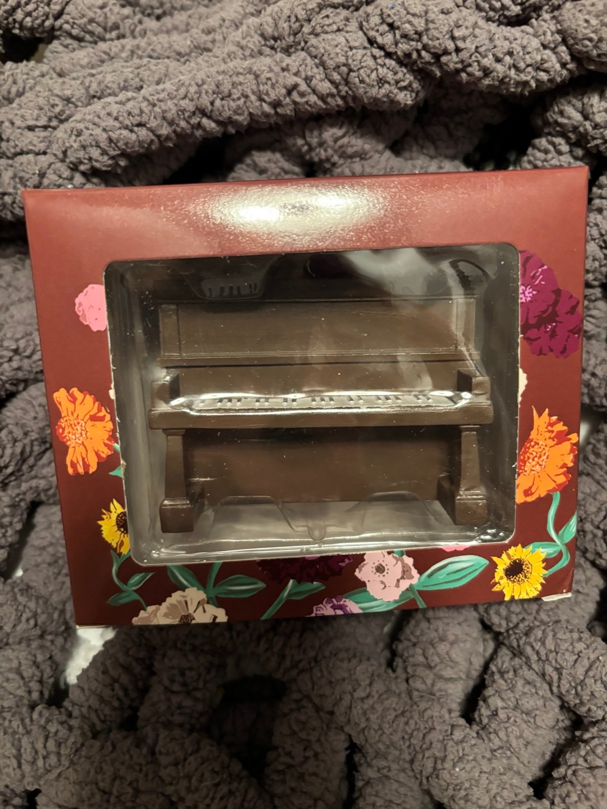 Taylor swift piano ornament