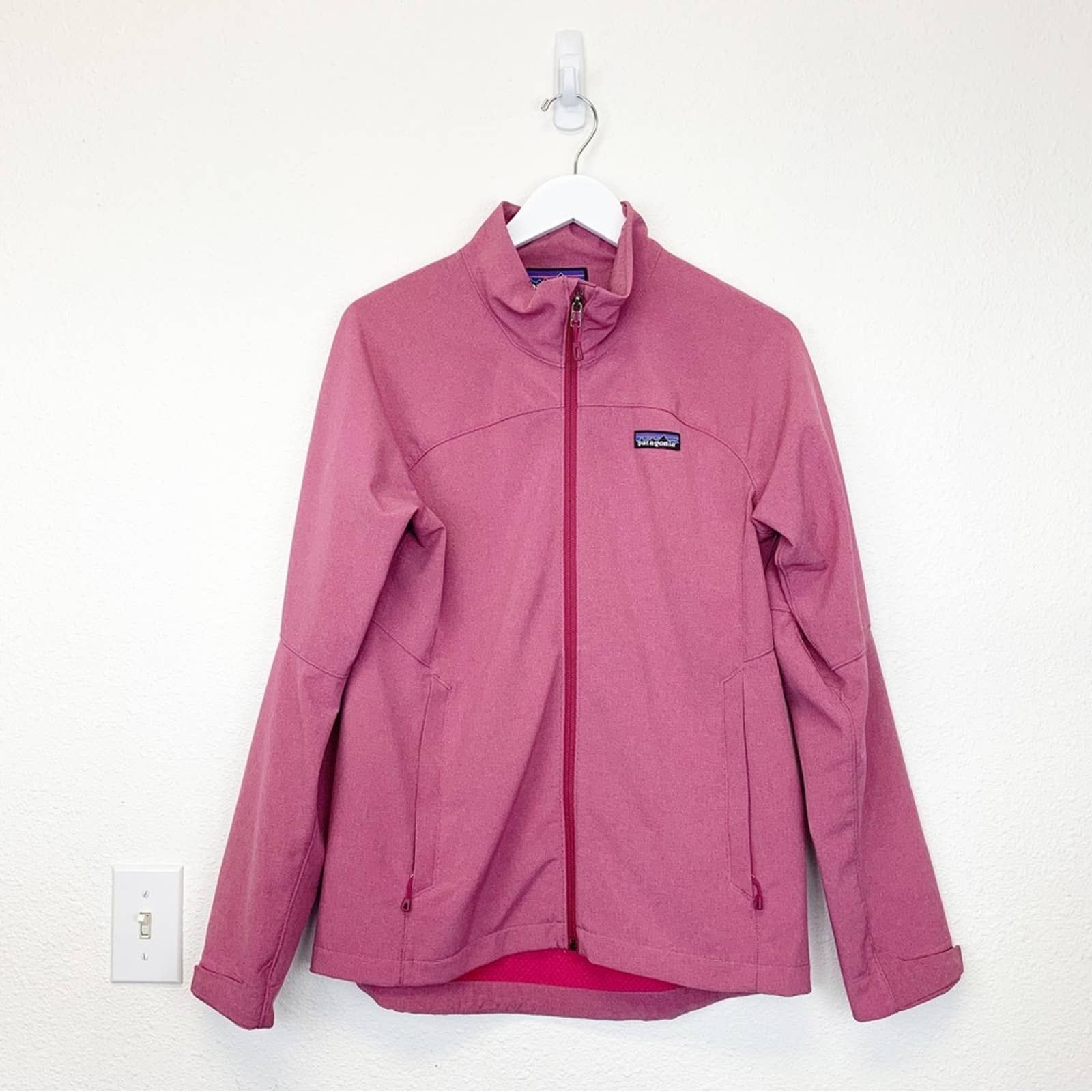 PATAGONIA Women's Adze Soft Shell Jacket in Magenta Pink SIZE S