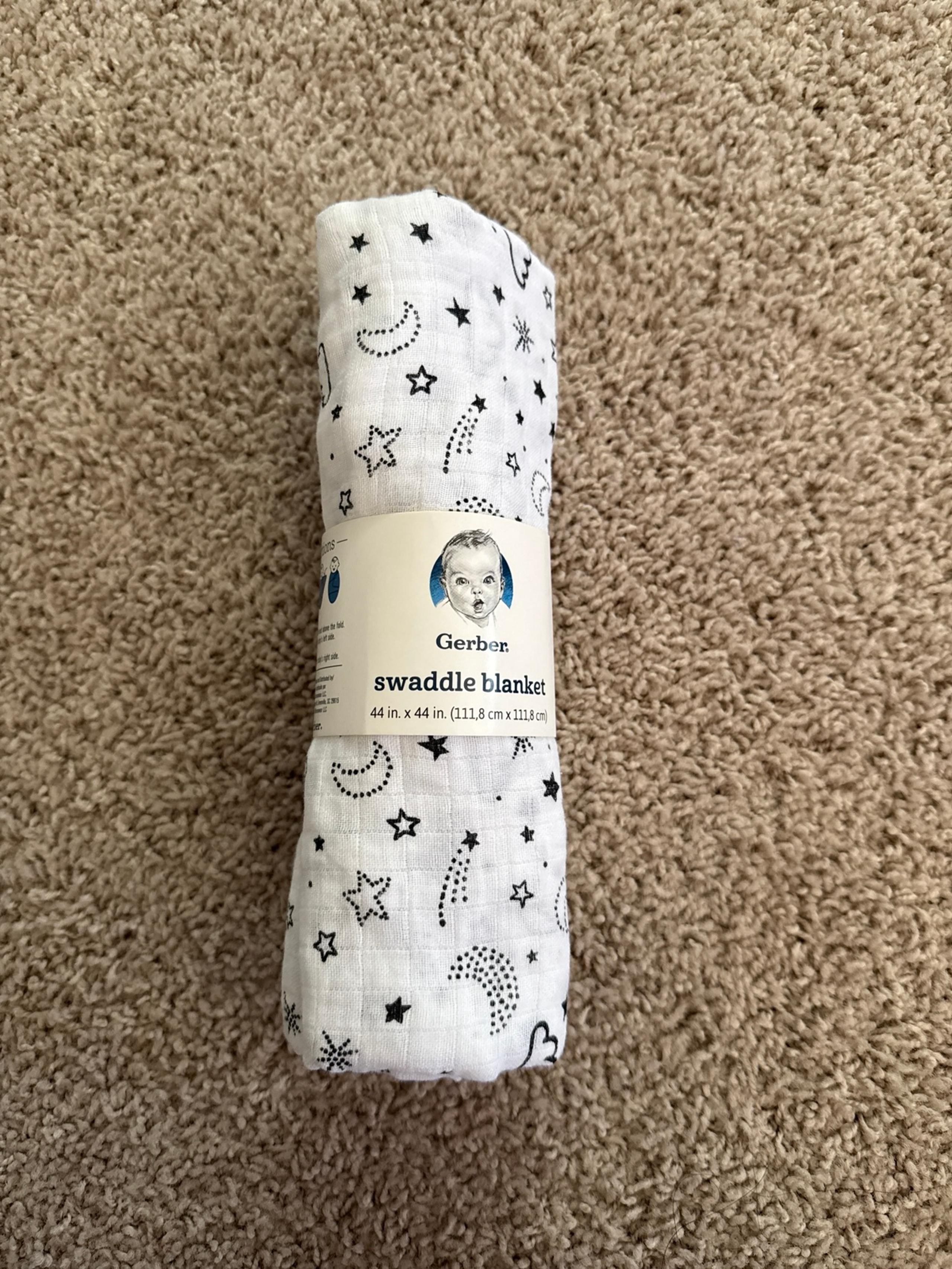 Gerber swaddle moon cloud and stars blanket