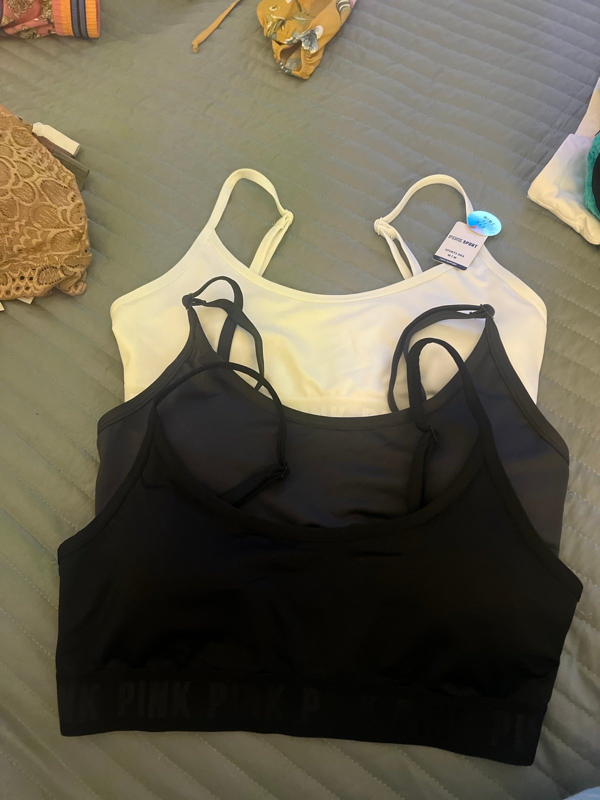Sports bra