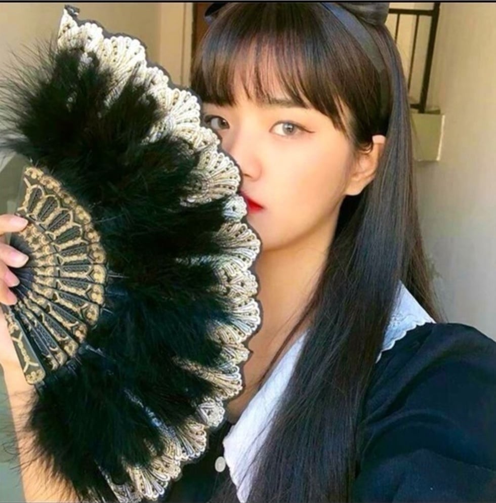 ✨NWT Faux Feather 1920's Style Masquerade Party Folding Fan Spanish Style Fan