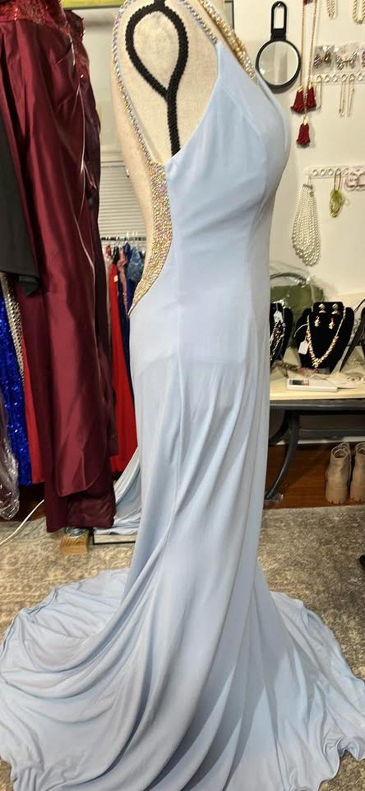 Beautiful light blue Giovanni gown in size 12