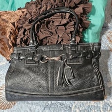 Near Vintage Coach Hamptons Carryall Tote Satchel in Black Pebbled Leather