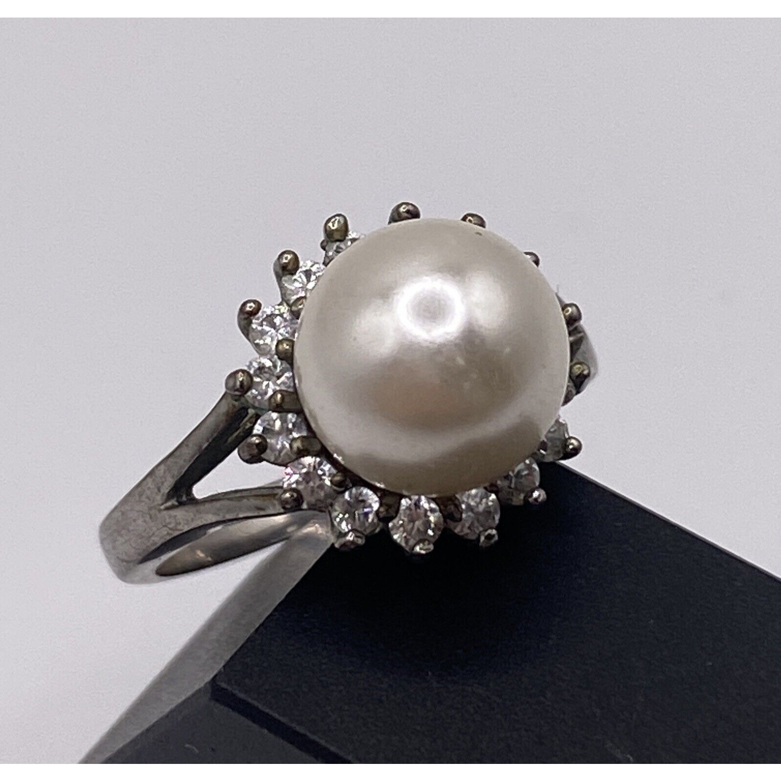 Vintage Silver Ring With Pearl & Clear Rhinestones Size 7