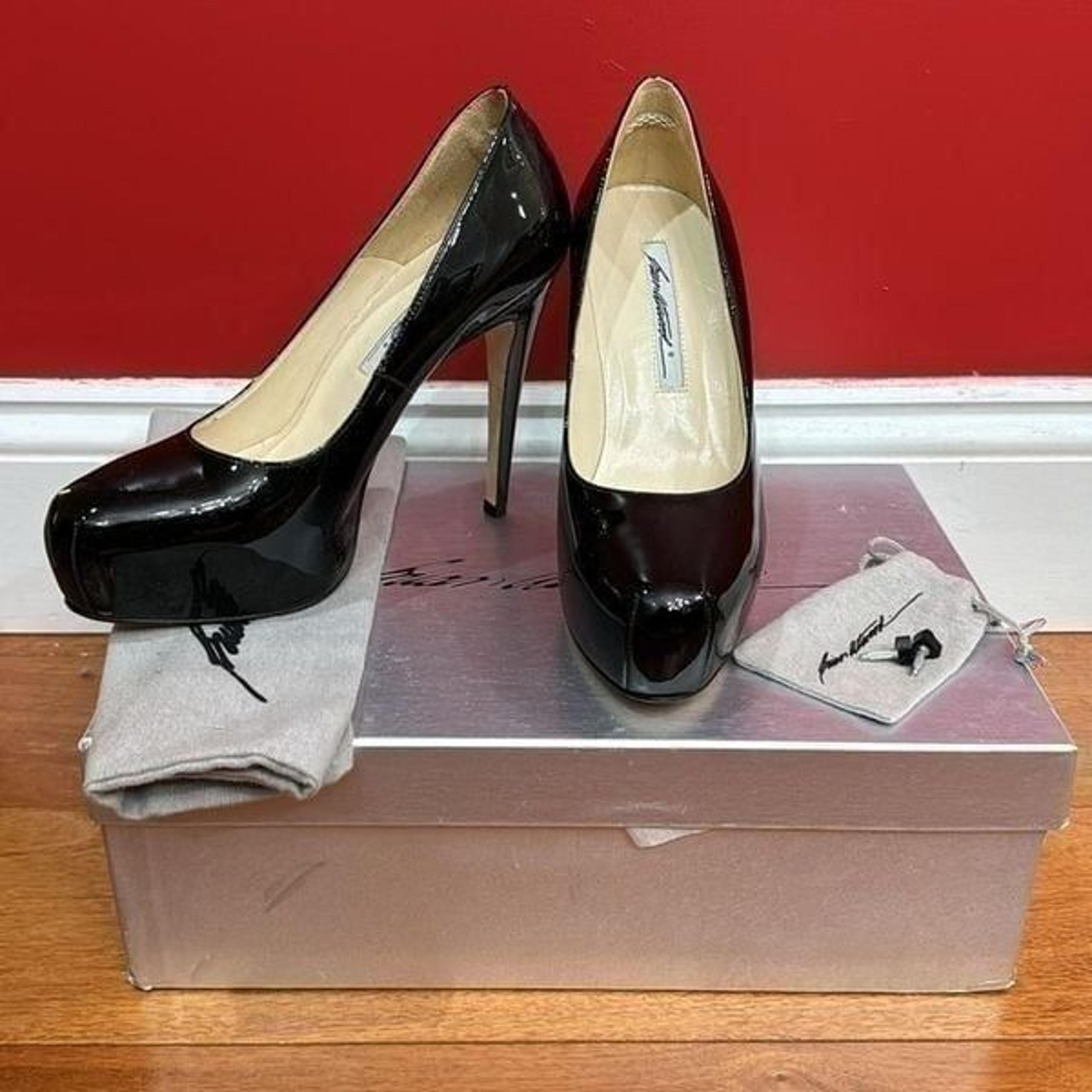 NIB Brian Atwood MANIAC Black Patent Leather Platform Heels Pumps Shoes $580 sz7