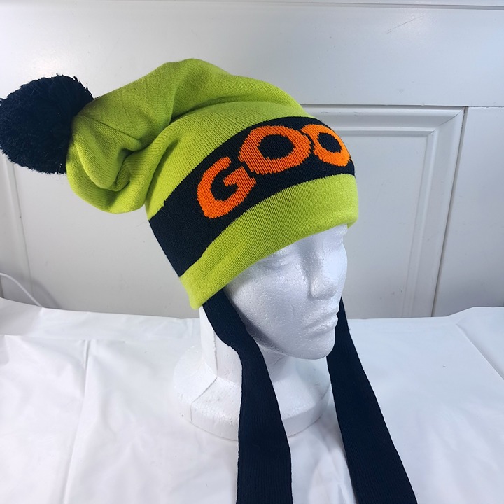 Disney Parks Goofy beanie hat knit winter ears green pom adult Disney World Land