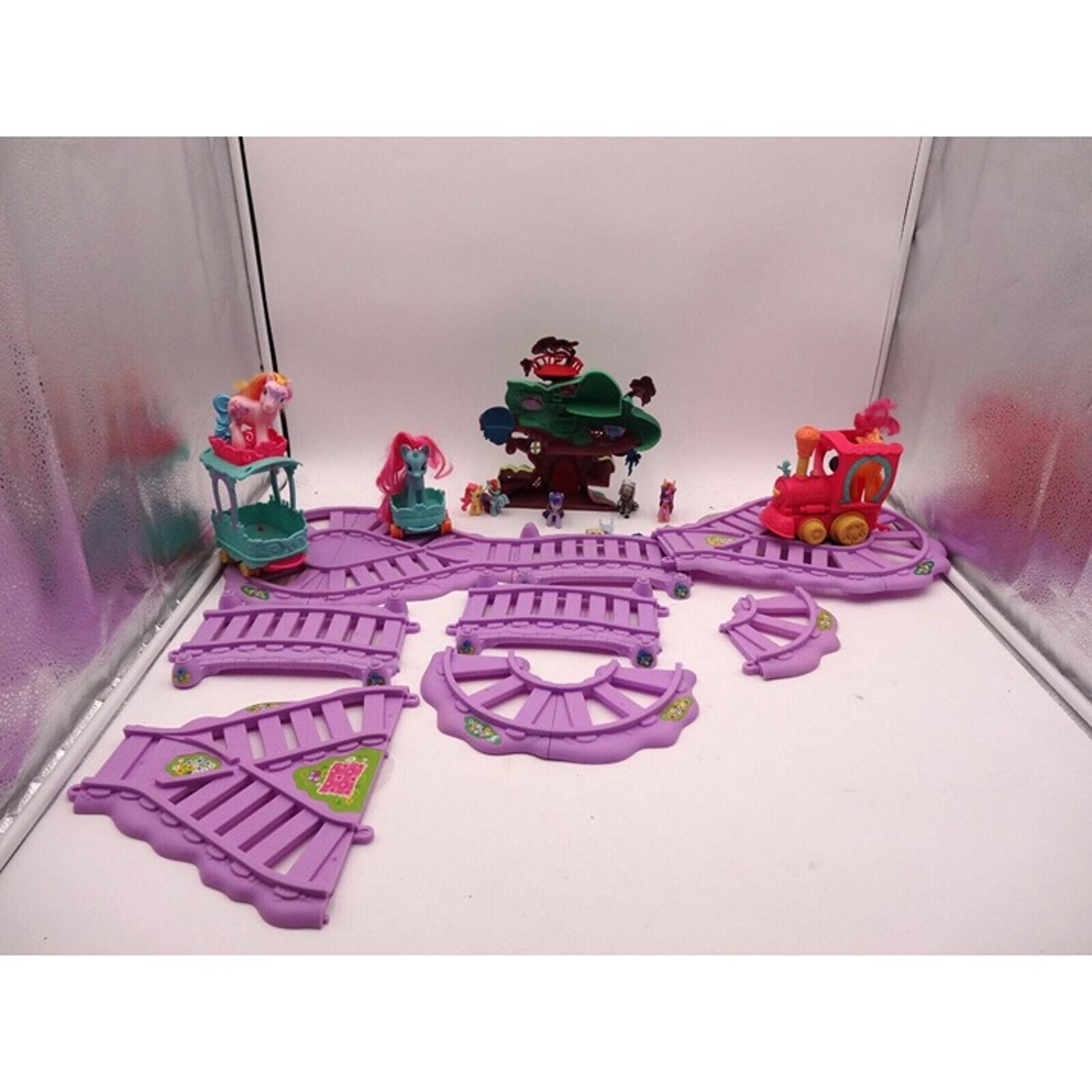 My Little Pony Friendship Express Train with Pony's and My Little Pony GOLDEN OA
