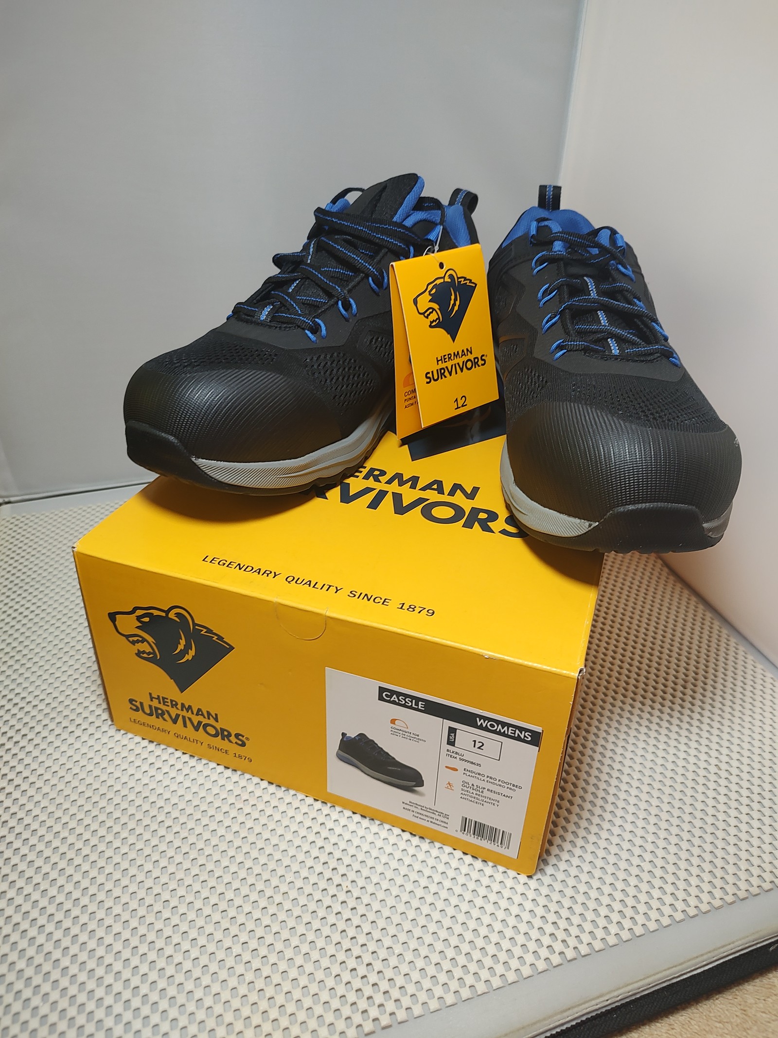 Women's Size 12 Herman Survivors Composite Toe Cassle Work Shoes