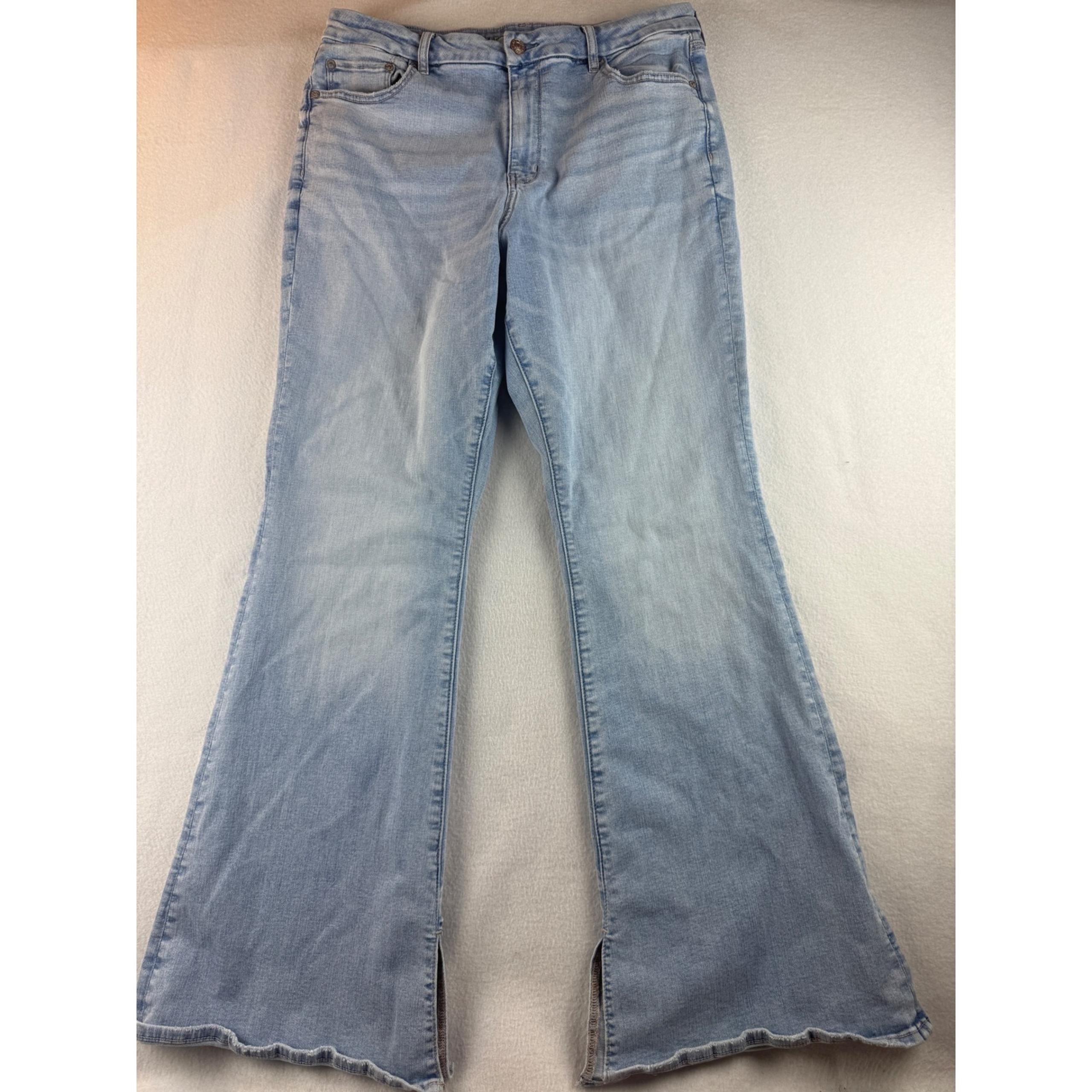 American Eagle Bell Bottom Jeans Raw Hem Slit Flare Light Wash Size 16T