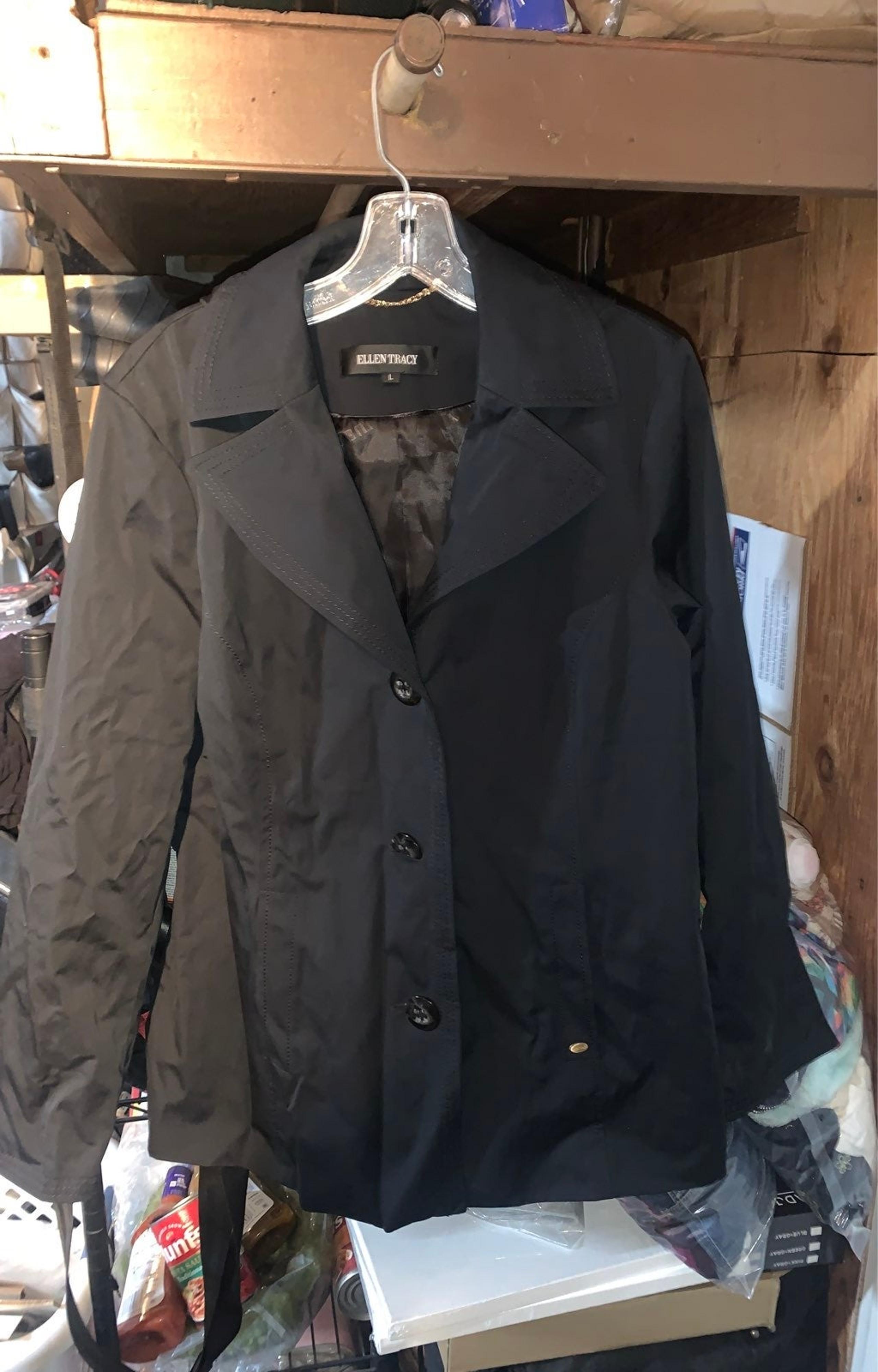 Jacket by Ellen Tracy raincoat W/ removeable hood