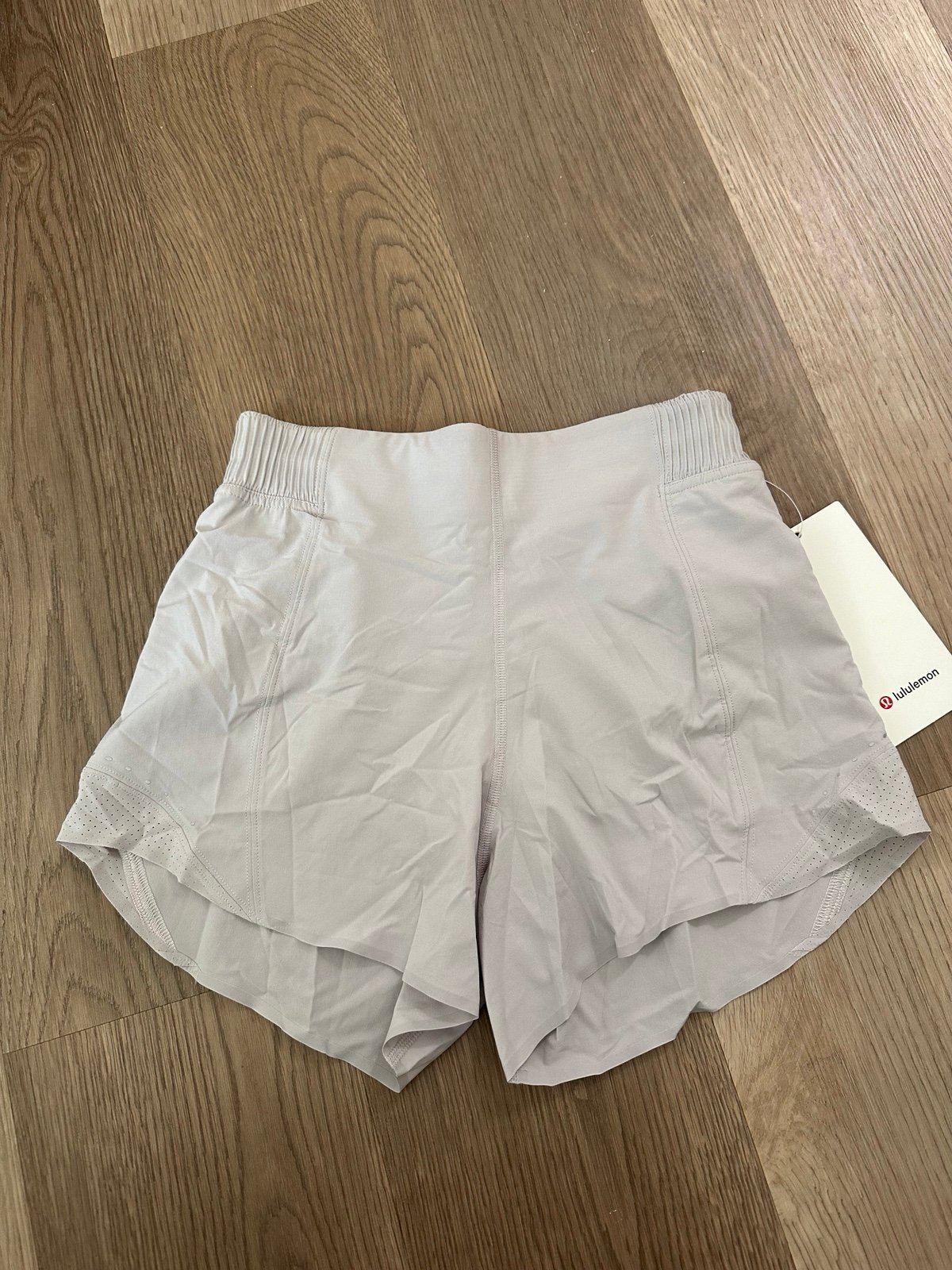 NWT Lululemon Hotty Hot Short - size 2