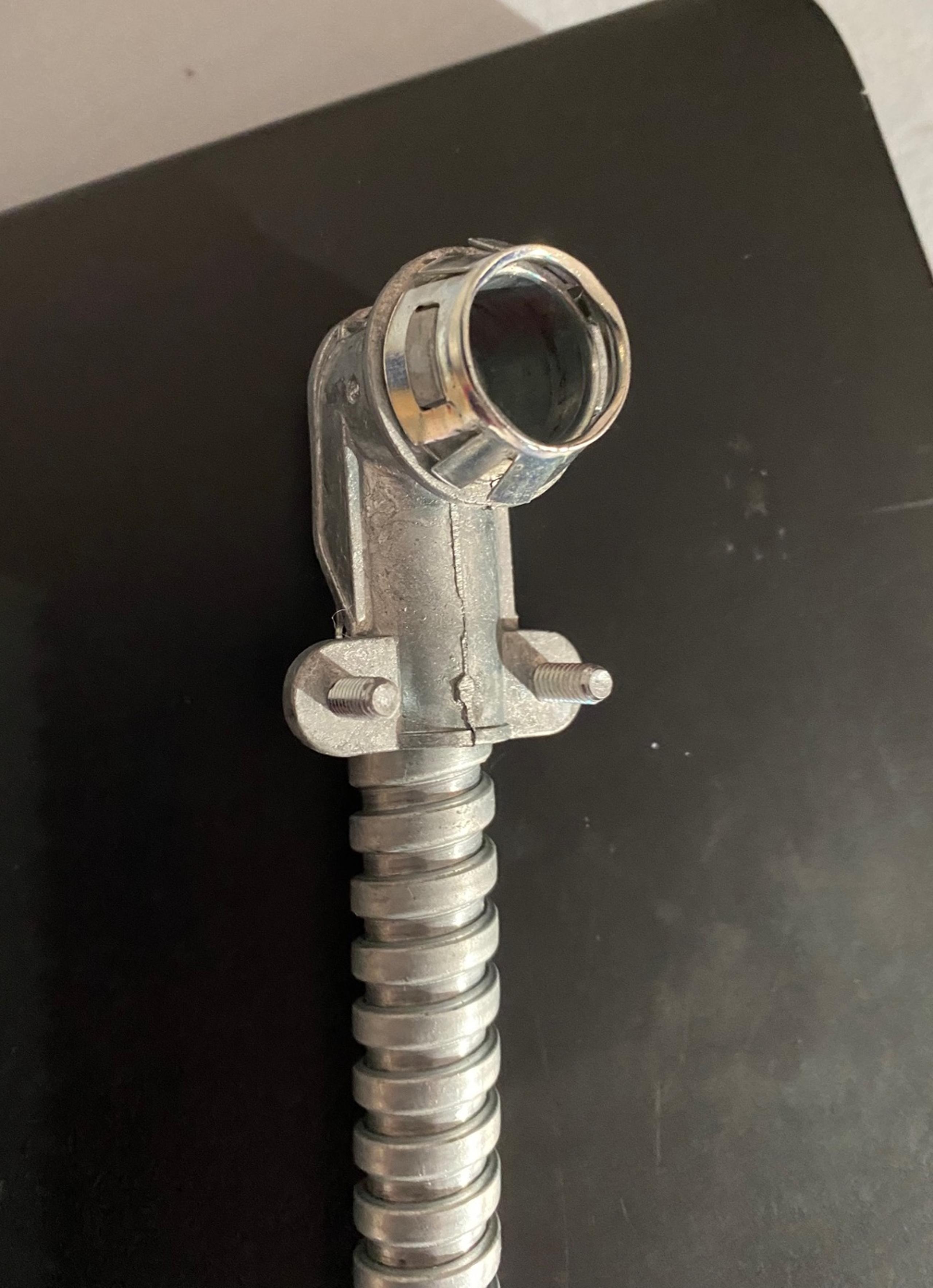 90 degree Metal Flex Flexible 1/2" Conduit Electrical Wire Tubing