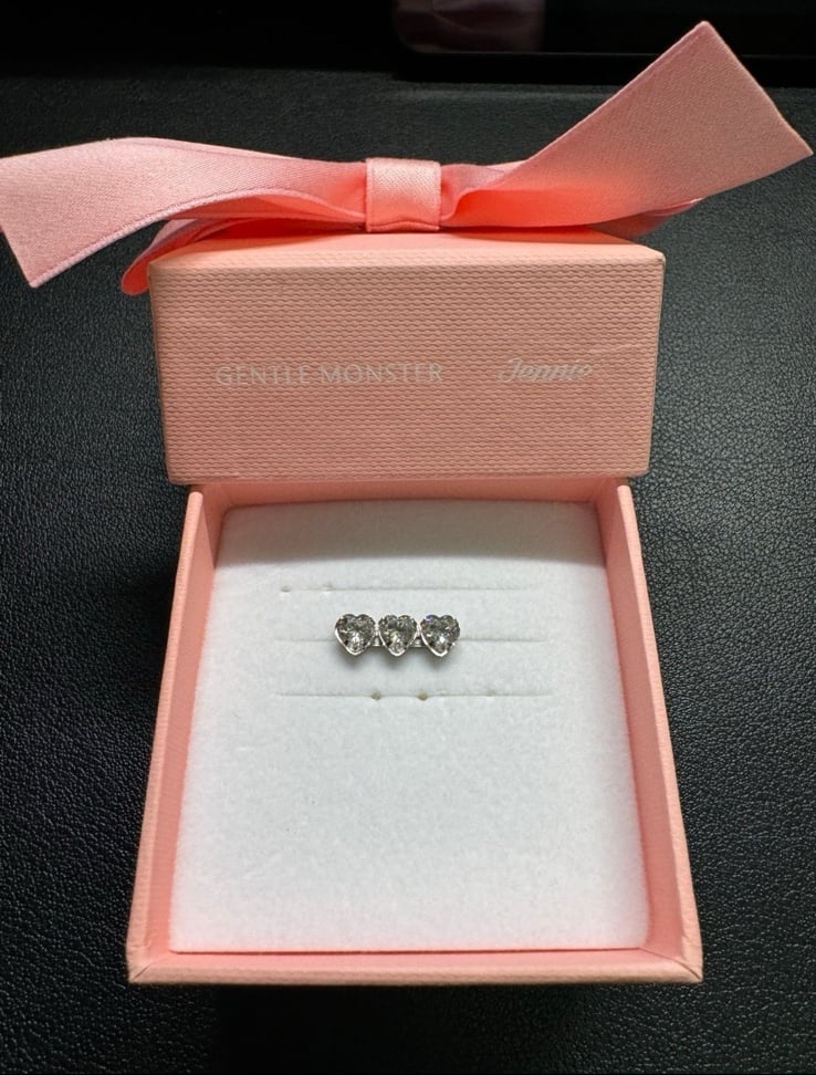 Gentle Monster x Jentle Salon Jem Charm