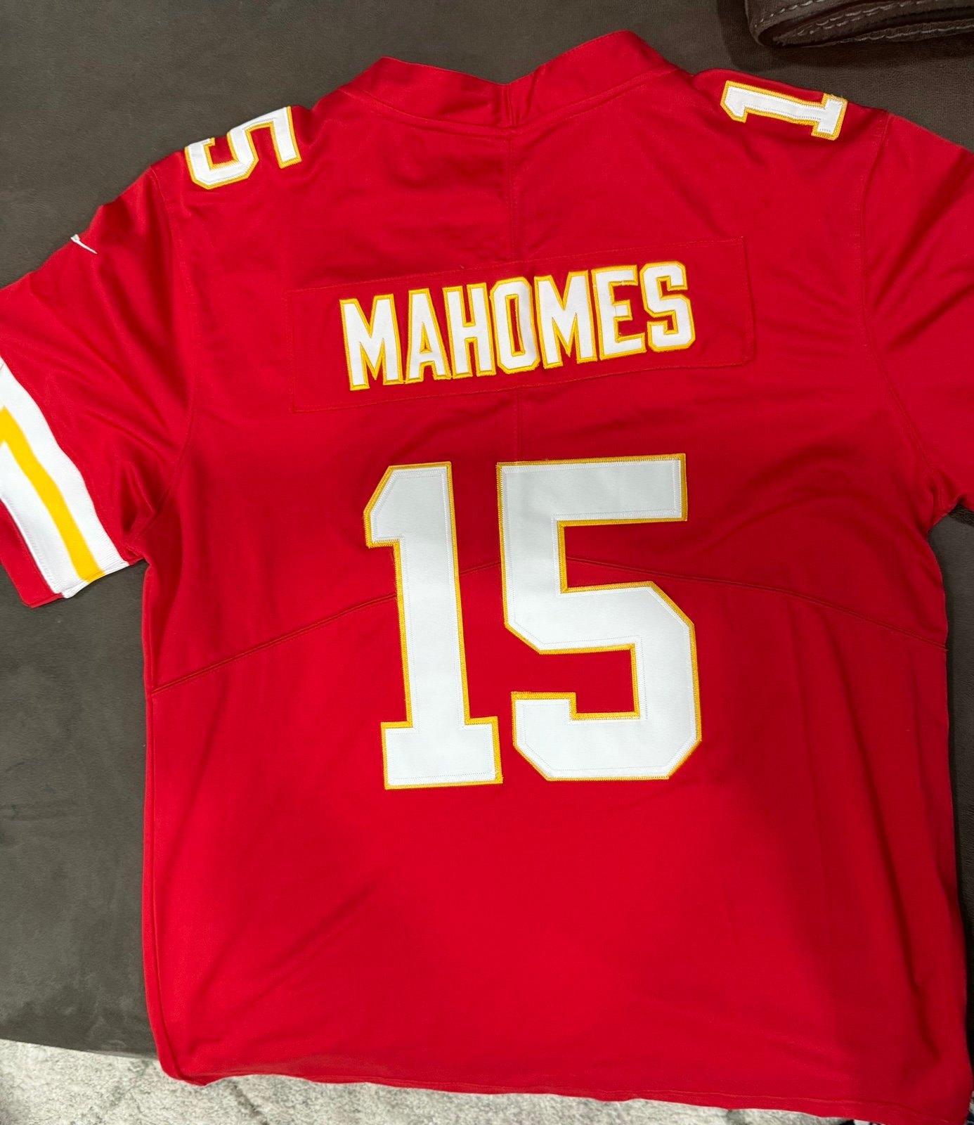 Kansas City chiefs jersey size large mahomes