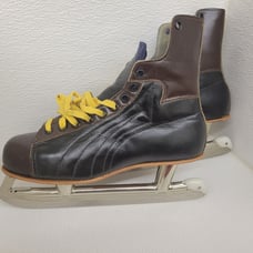 Vintage Two Tone Clipper Ice Hockey Skates Made in Canada - Size 8