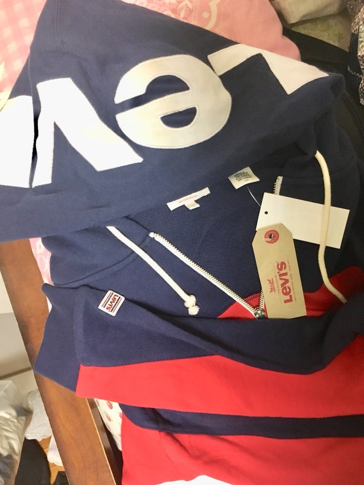 Levi’s Chill Zip Up Hoodie