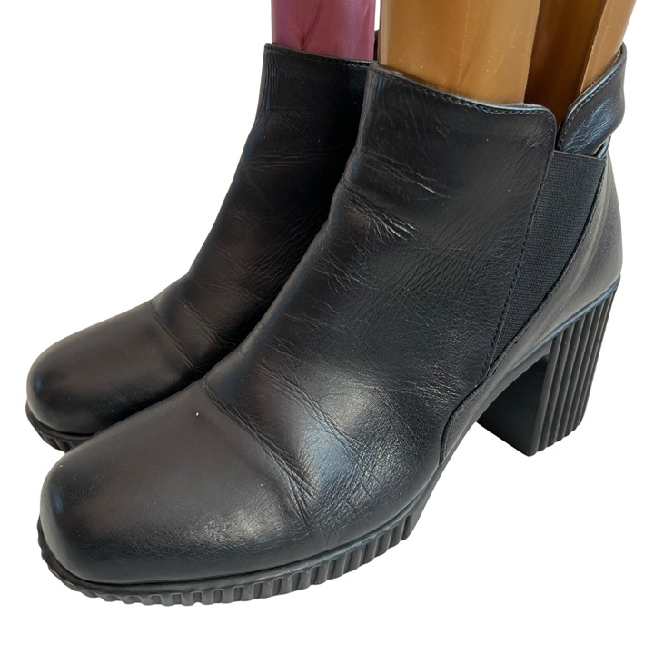 Saydo boots US womens 9 EU 40 black leather booties block heeled zip up ankle