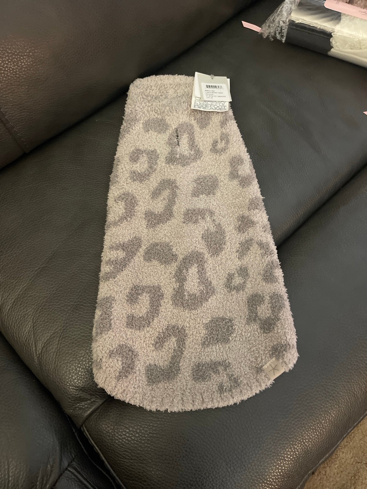 NWT Barefoot Dreams Pet Sweater size Medium