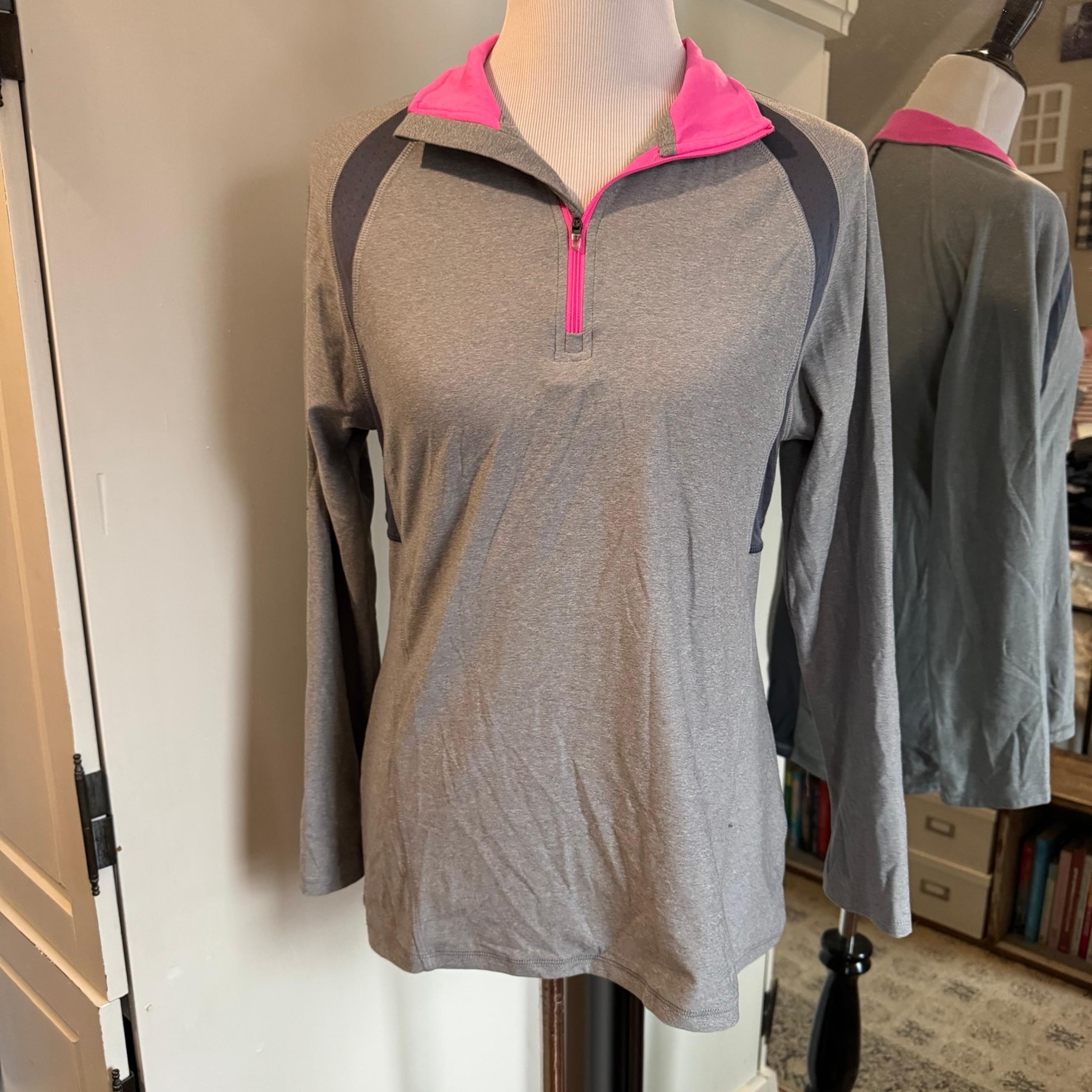 Champion Medium Gray Athletic Sweatshirt